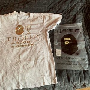 BAPE X Trophy gold/white T-Shirt